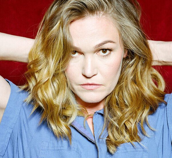 Julia Stiles, 25 Years After “10 Things I Hate About You”