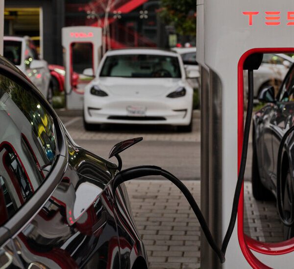 Tesla’s Gross sales Fell in First Quarter as Competitors Intensified