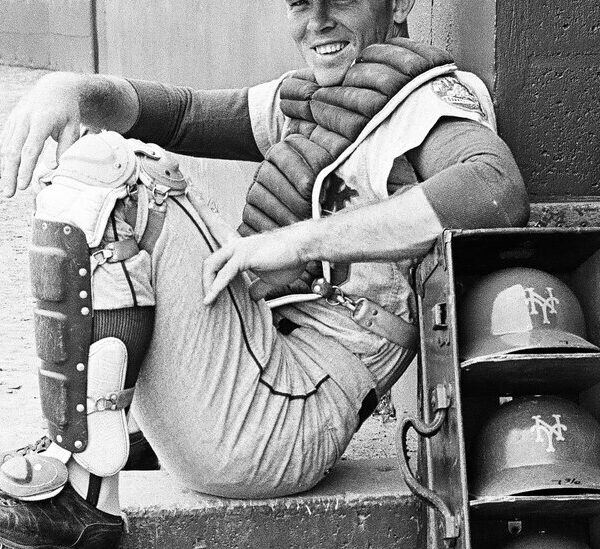 Jerry Grote, Mets Catcher for 1969 World Sequence, Dies at 81