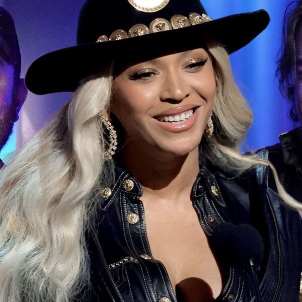 Beyoncé’s New Nation Album Will get Chris Younger, Shooter Jennings’ Approval