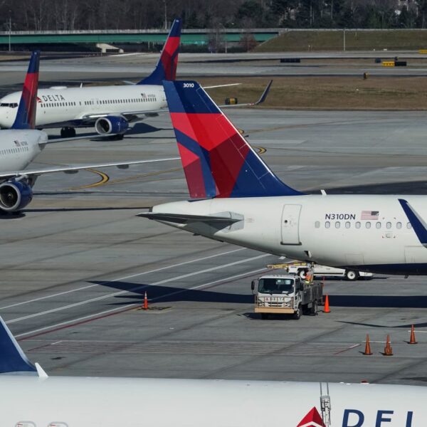 Delta Air Traces provides workers one other 5% increase, hikes beginning wages