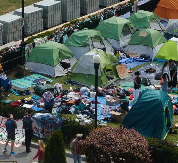 Deadline Passes however Columbia College students Stay within the Encampment