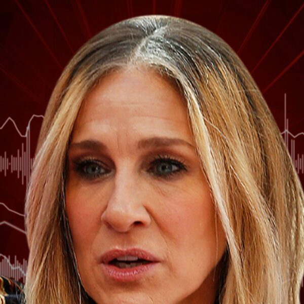 Sarah Jessica Parker Says She Would not Deprive Daughters from Junk Meals