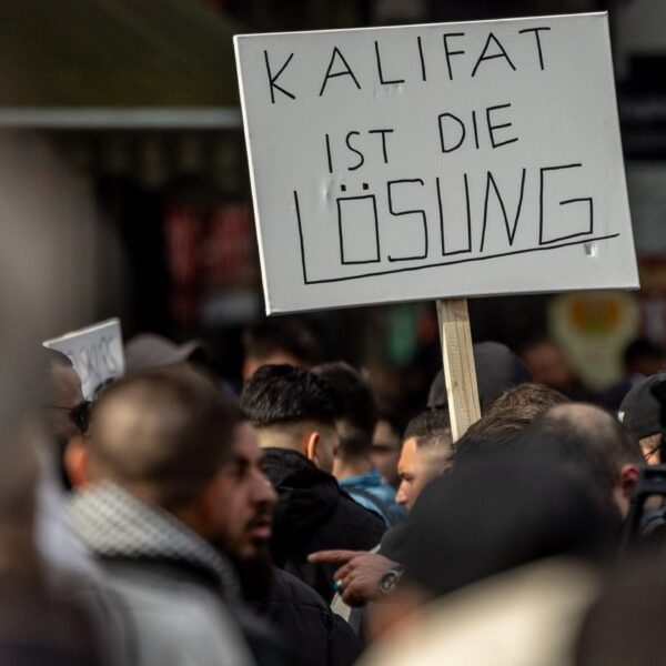 Protesters in Germany name for Islamic fundamentalism: ‘Caliphate is the answer’