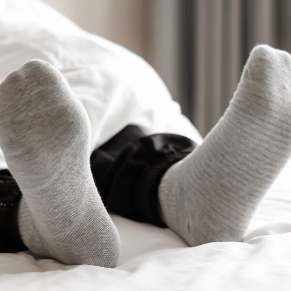 Bother falling asleep? Sleep with socks on