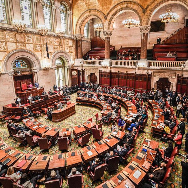 New York lawmakers nearing passage of $237B funds plan