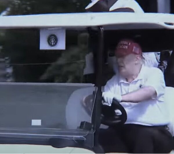 Trump Busted {Golfing} As a substitute Of Campaigning Outdoors Of Courtroom