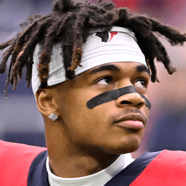 Texans WR Tank Dell Shot In FL Nightclub, 10 Folks Hit