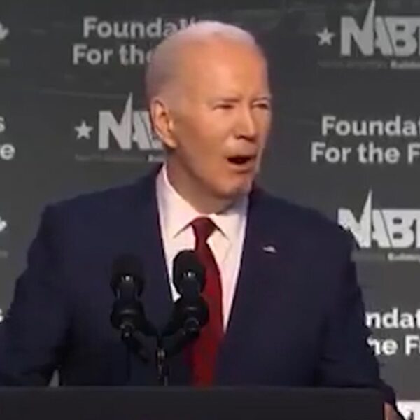 Joe Biden Once more Reads Teleprompter Instruction Throughout Speech, ‘Pause’