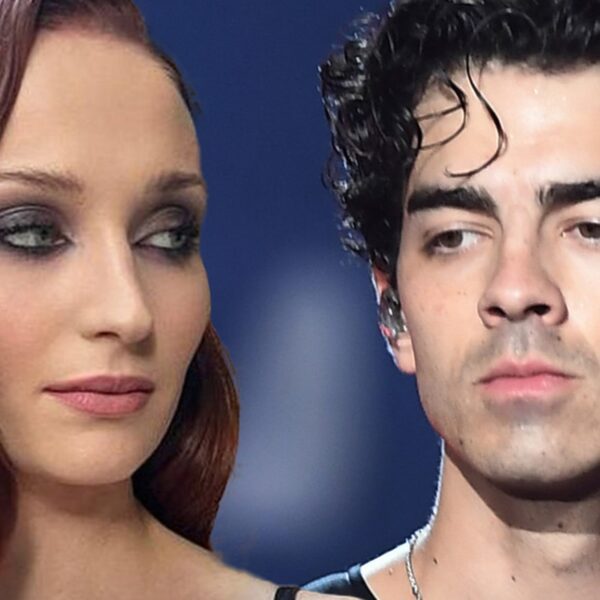 Sophie Turner Considered Terminating First Pregnancy With Joe Jonas