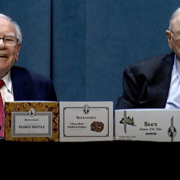 4 tales about Warren Buffett and Charlie Munger that may make it…