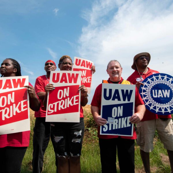 UAW challenges Mercedes-Benz union vote, asks NLRB for brand new election