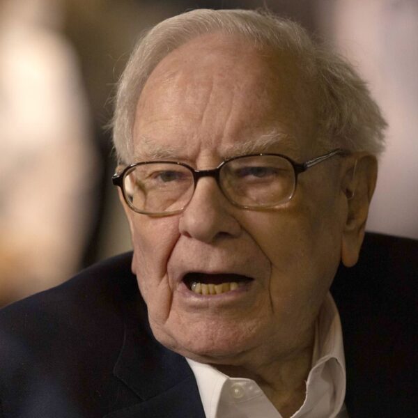 Warren Buffett says AI scamming would be the subsequent massive ‘development business’