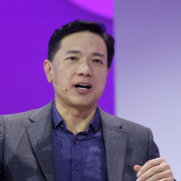 Artificial common intelligence greater than 10 years away: Baidu CEO