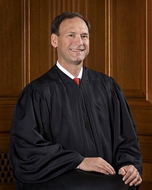 Justice Alito Also Flew An Insurrection Flag At His Beach House Last…