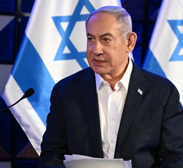 Netanyahu Invited to Address Congress Amid Division Over Israel-Hamas War