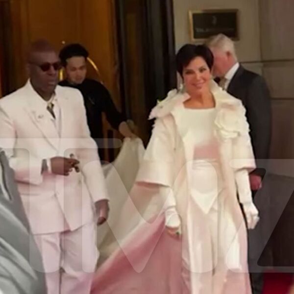 Kris Jenner Arrives to the Met Gala Looking Like a Bride, Kim…