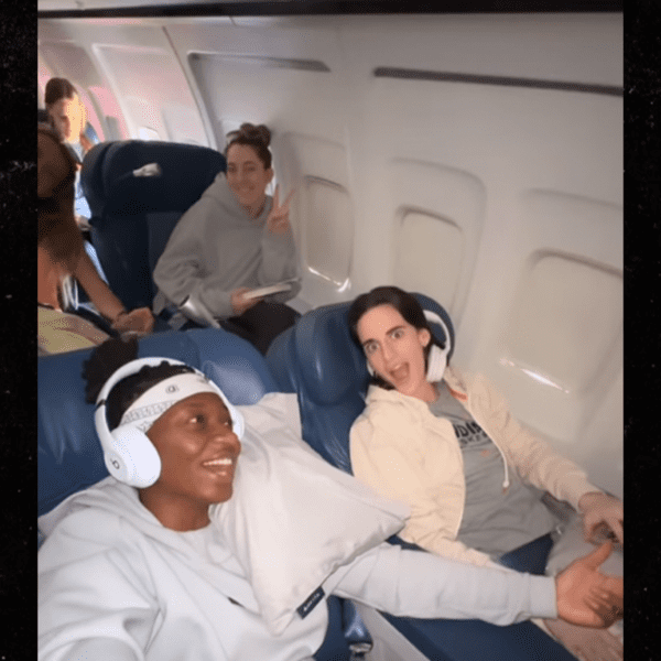 Caitlin Clark, Indiana Fever Hyped Flying Charter Plane For CT Sun Game,…