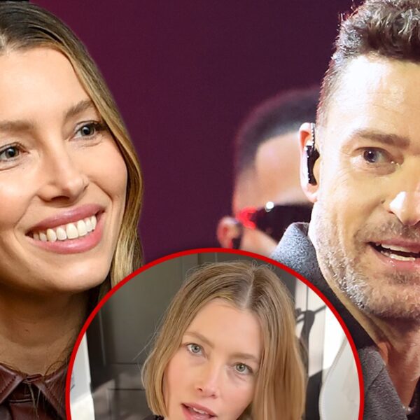 Jessica Biel Cuts Off Her Long Brown Locks, Unveils Short Haircut