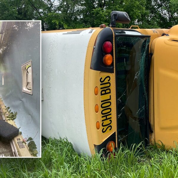 School bus in Kentucky crashes, overturns