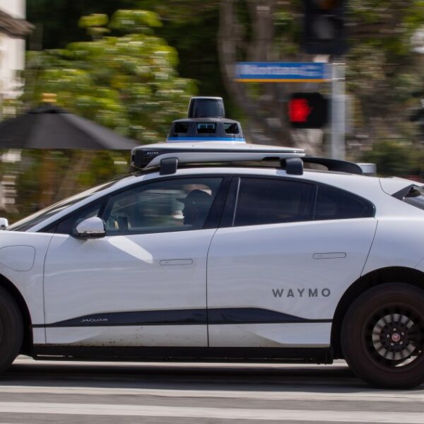 Feds add 9 extra incidents to Waymo robotaxi investigation