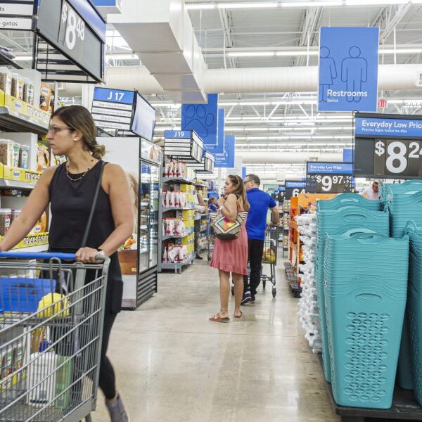Walmart and Target earnings present Americans are fighting inflation