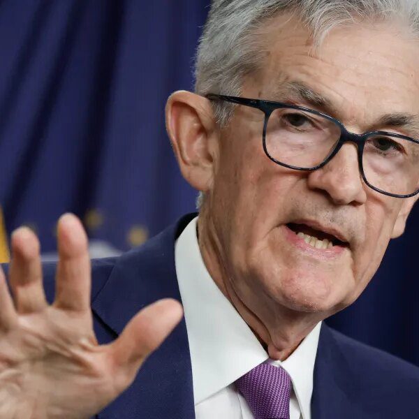 Jerome Powell doesn’t see the ‘stag’ or the ‘-flation’ buyers worry
