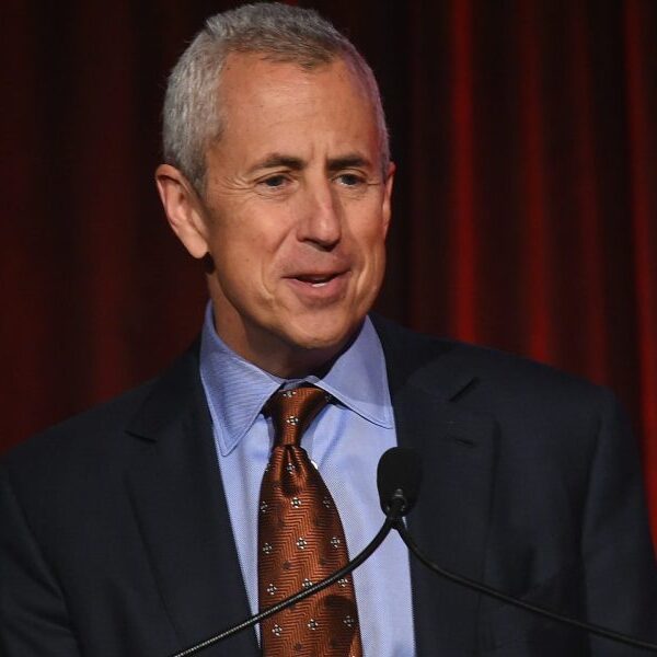 Danny Meyer’s recommendation for brand spanking new grads: Your school main would…