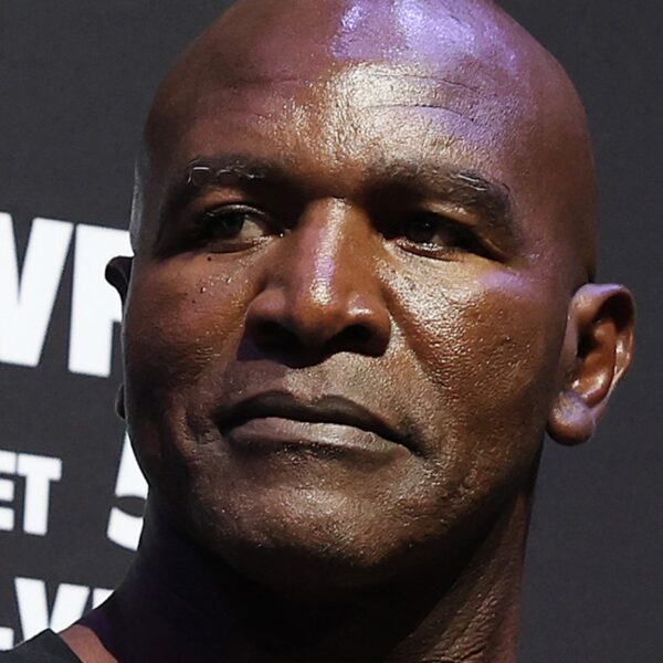 Evander Holyfield Chased By Overzealous Fan In L.A., Cops Respond