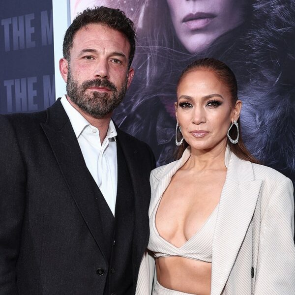 Ben Affleck skips Jennifer Lopez premiere after launching Hollywood love tour amid…