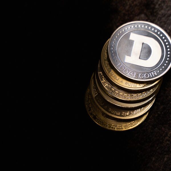 Dogecoin (DOGE) Demand Decreases In Tandem With Price Drop: Analyst