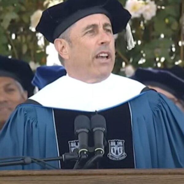 Watch the Amazing Jerry Seinfeld Commencement Speech at Duke University That Dumb…
