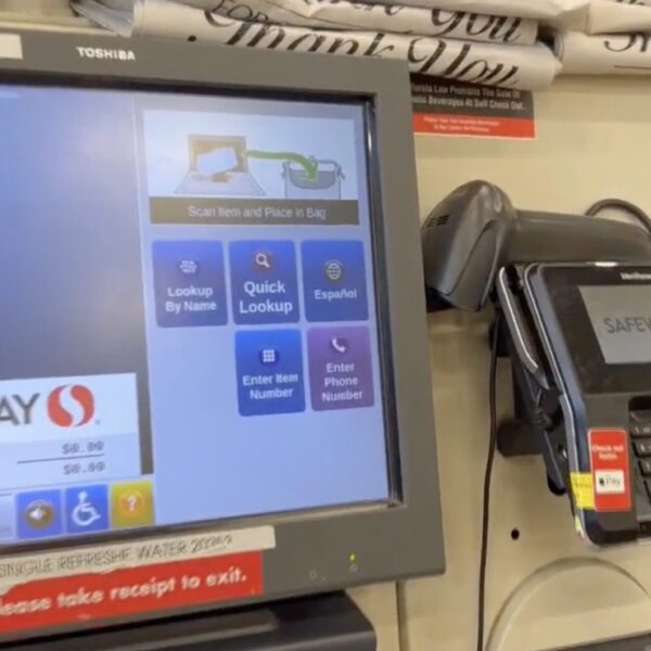 Grocery Store Chain Confirms Its Removing Self-Checkout from Certain California Stores Due…