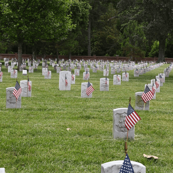 Feds Ban Memorial Day Event to Honor Fallen Heroes From National Cemetery,…