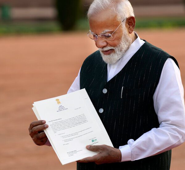 Modi, Striking a Modest Tone, to Be Sworn In for a Third…