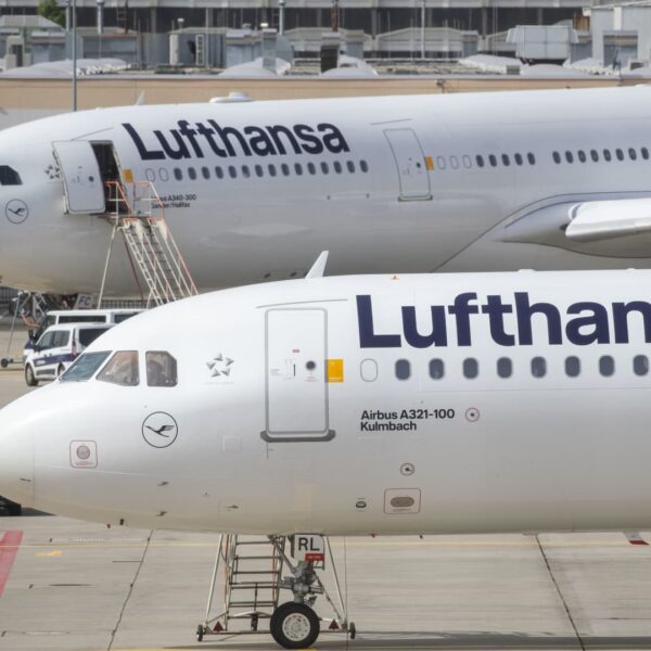German airline Lufthansa hikes ticket fares on account of environmental prices