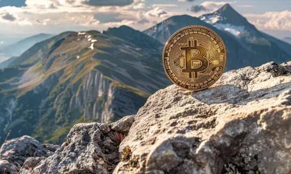 Tether CEO Declares Bitcoin As The Sole Decentralized Cryptocurrency – Investorempires.com