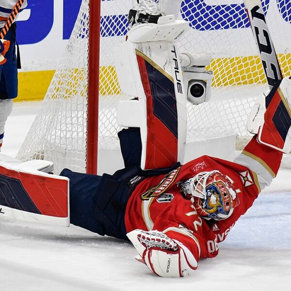 Panthers’ Sergei Bobrovsky places on goal-stopping present to assist safe Game 1…