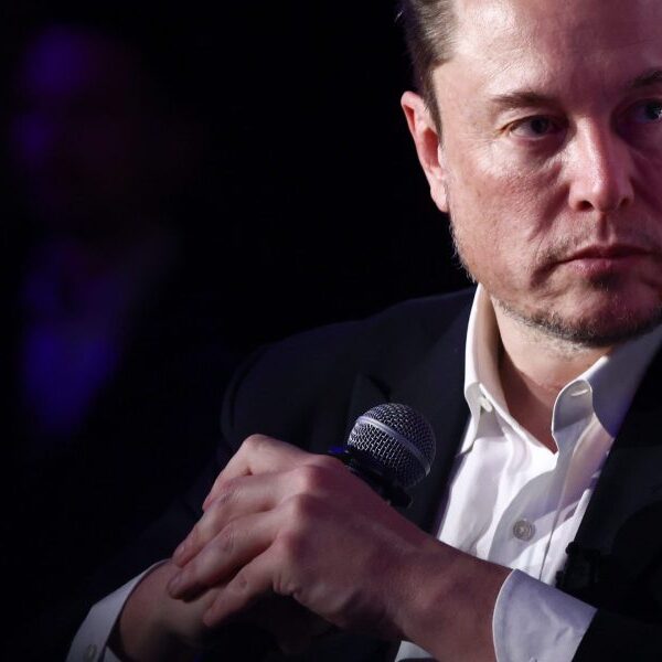 Elon Musk joins Bill Ackman, Ron DeSantis in defending Donal Trump after…