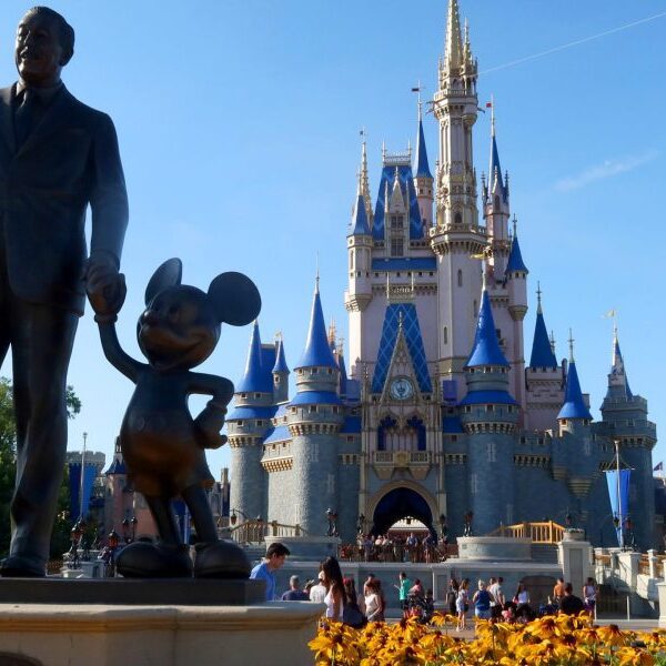 Disney World shakes up system for shorter strains