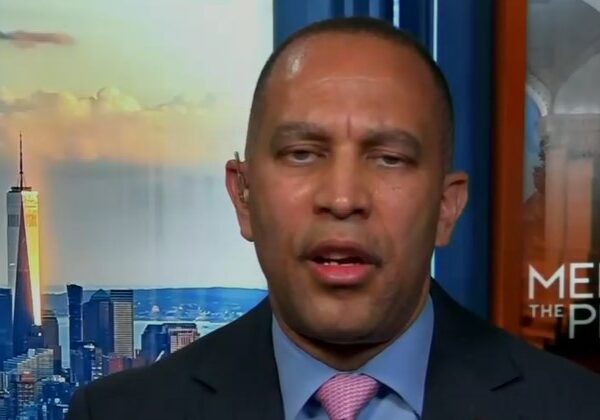 Hakeem Jeffries Exposes GOP With Perfect Answer On Voting To Certify The…