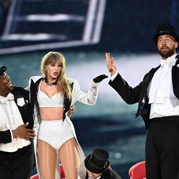 Taylor Swift joined on stage by Travis Kelce in shock look at…