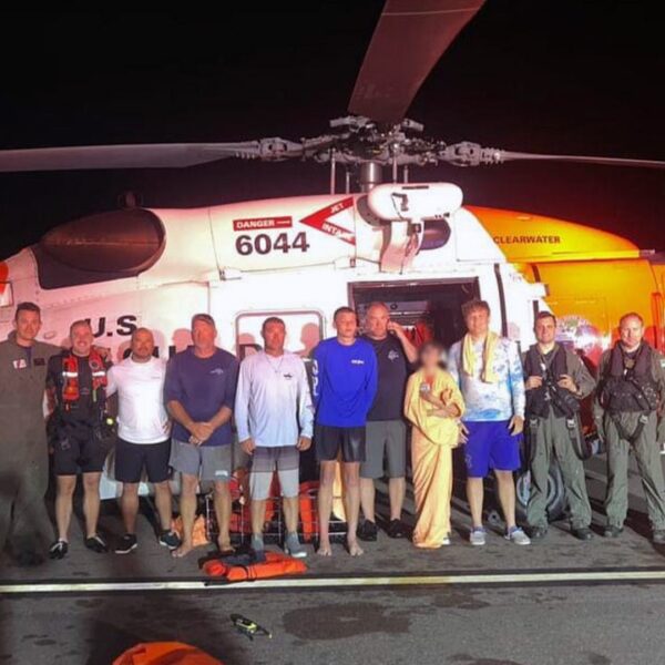 Florida Coast Guard rescues 8, together with youngster, after boat capsizes off…