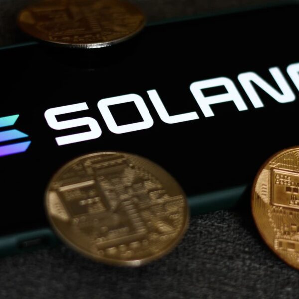 Solana Hits Major Support At $141 Amid Bitcoin Drop, Analyst Says It’s…