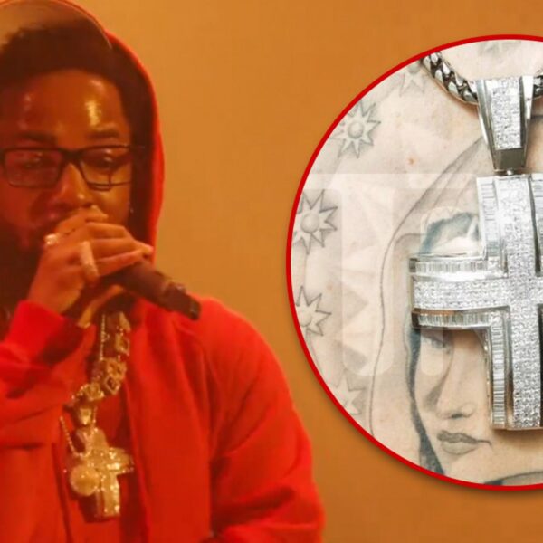 Kendrick Lamar Paid Homage to Tupac with $750K Ben Baller Chain