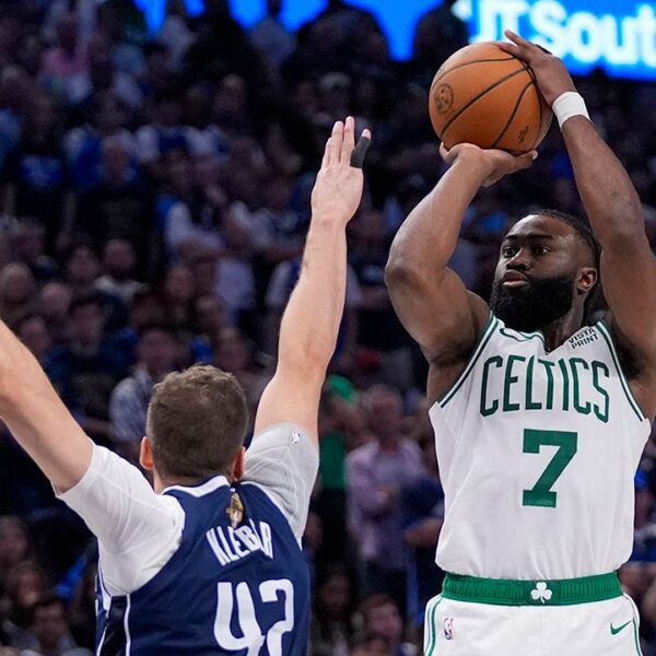 Celtics survive Mavericks’ valiant comeback try, take commanding 3-0 NBA Finals lead