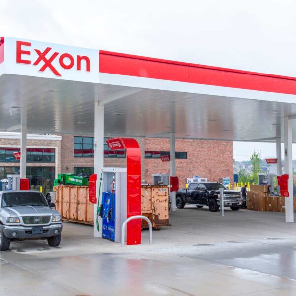 Exxon Mobil Set For A Breakout (NYSE:XOM)