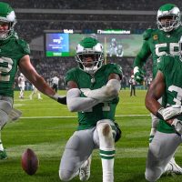 Philadelphia Eagles To Wear Kelly Green Throwback Uniforms Twice In 2024 –…