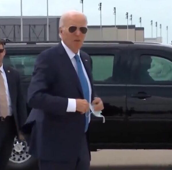 Proof of Life? Joe Biden Seen for the First Time in Nearly…