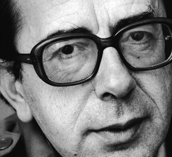 Ismail Kadare Dies at 88; Novels Brought Albania’s Plight to the World